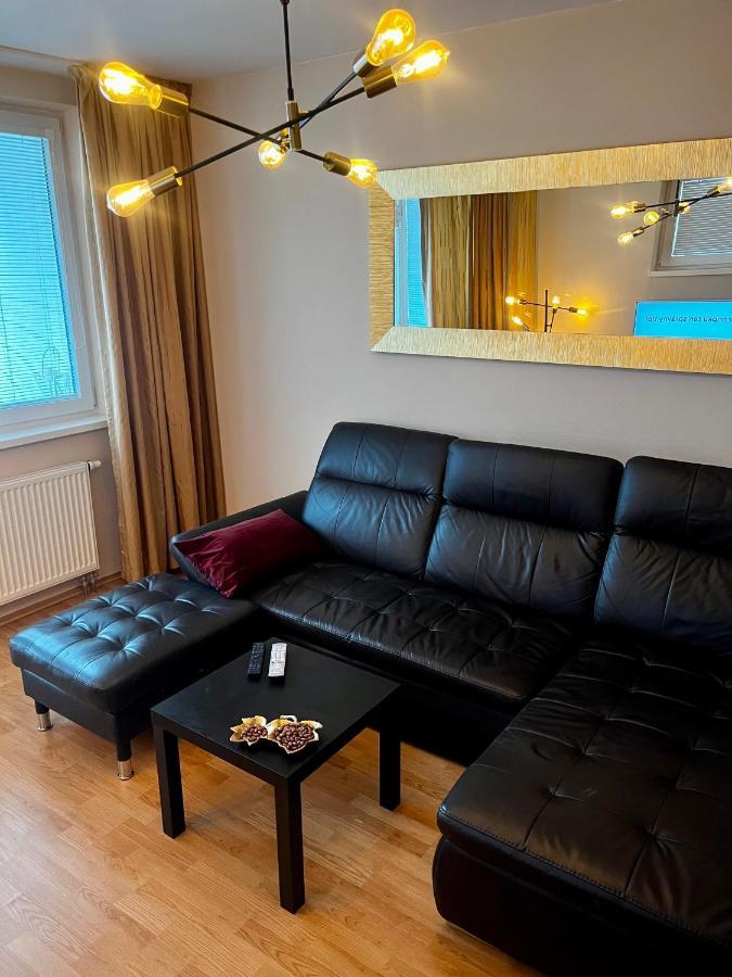 Apartman V Aleji Bratislava Exterior photo